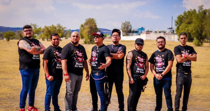 La banda mexicana Gallo Rojo lanza ‘Loco por tus besos’ junto Los Tulipanes