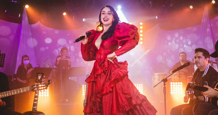 La ex Miss Bolivia Claudia Arce debuta como cantante y presentará show virtual